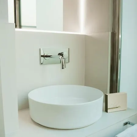 Elegant Oltrarno - 2 King Bedroom - Walk To Pitti Apartman Firenze